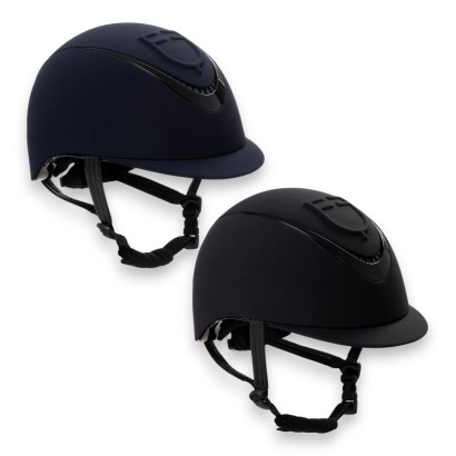 CASCO EQUESTRO CON LOGO EN RELIEVE VISERA ANCHA